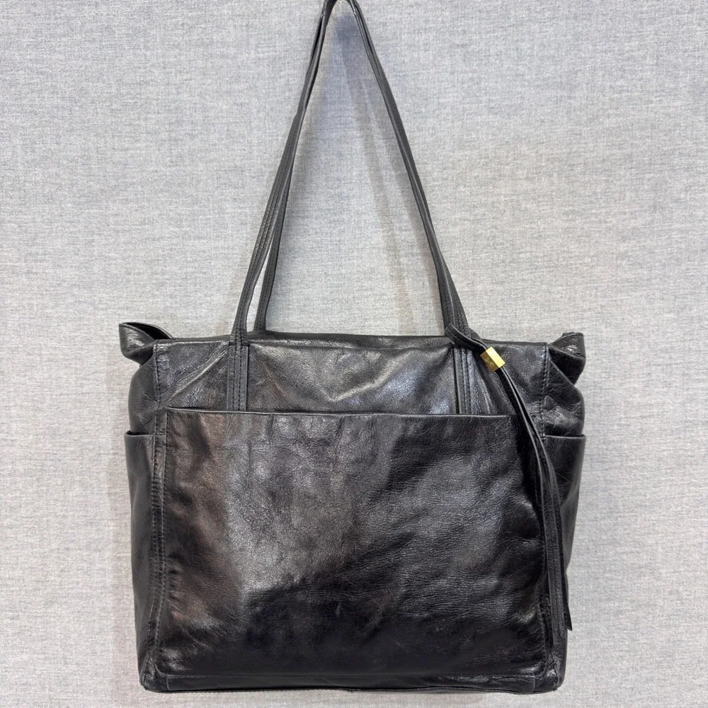 Hobo International Black Leather Tote Shoulder Bag Large Pocket Book Brass Zip